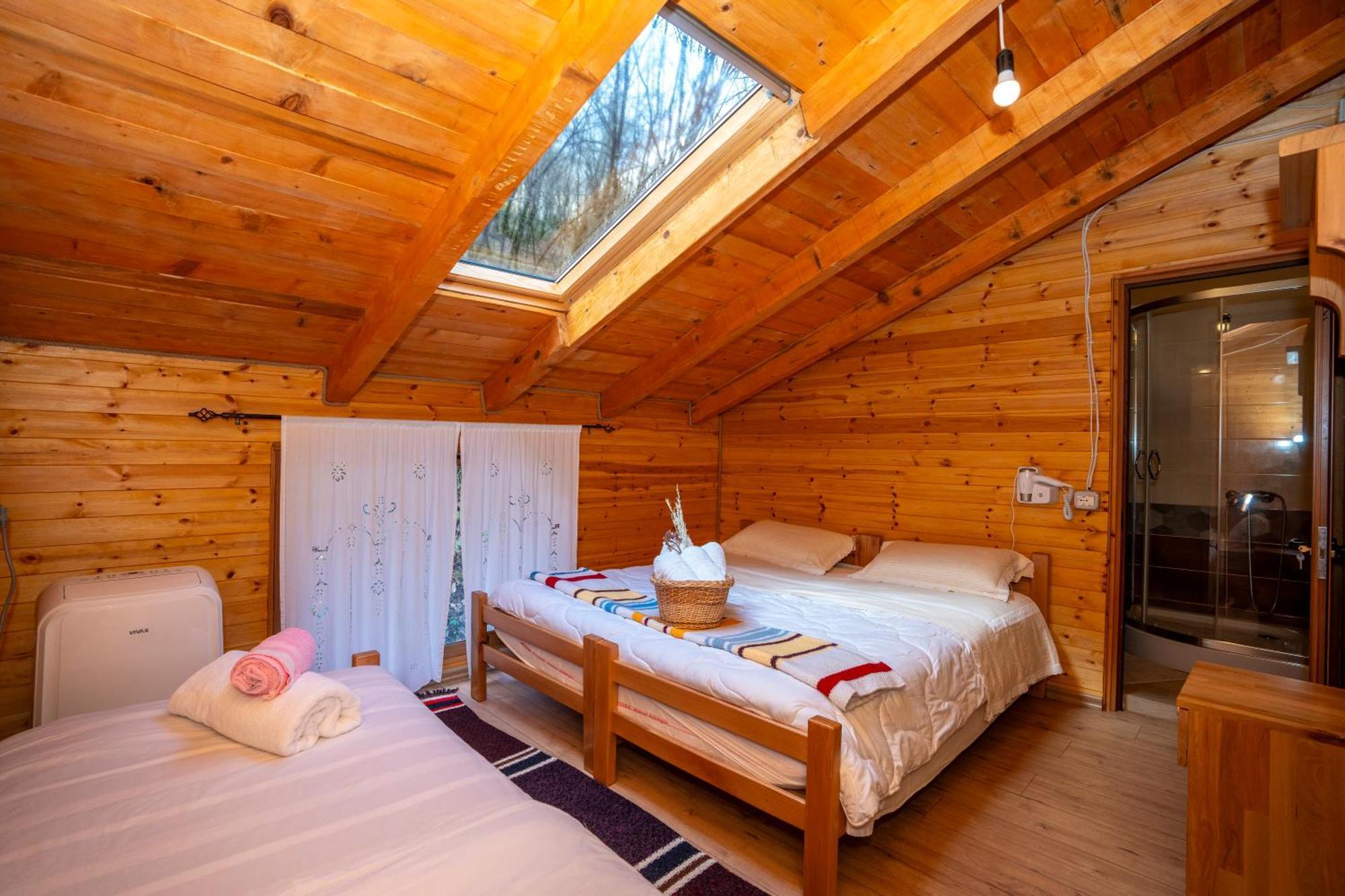 Bee Eco Guest House Moll' e Shoshit Eksteriør billede